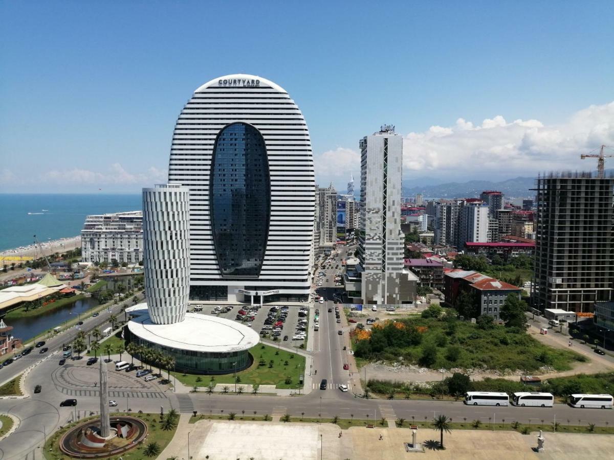 Lamar Hotel 巴统 外观 照片